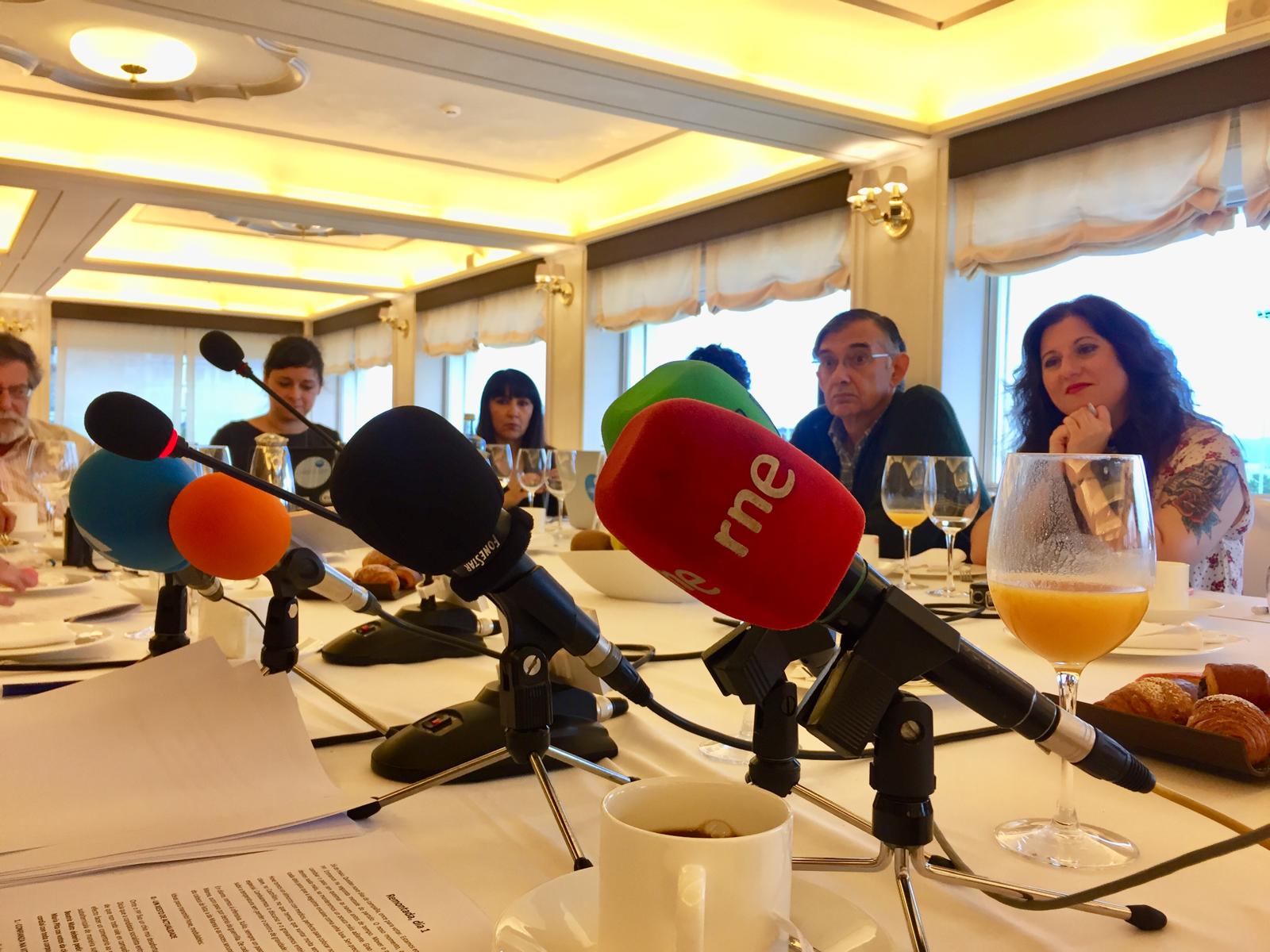 A LXXXIV edición do Premio Pérez Lugín ten como tema: “Cen anos de radio”.